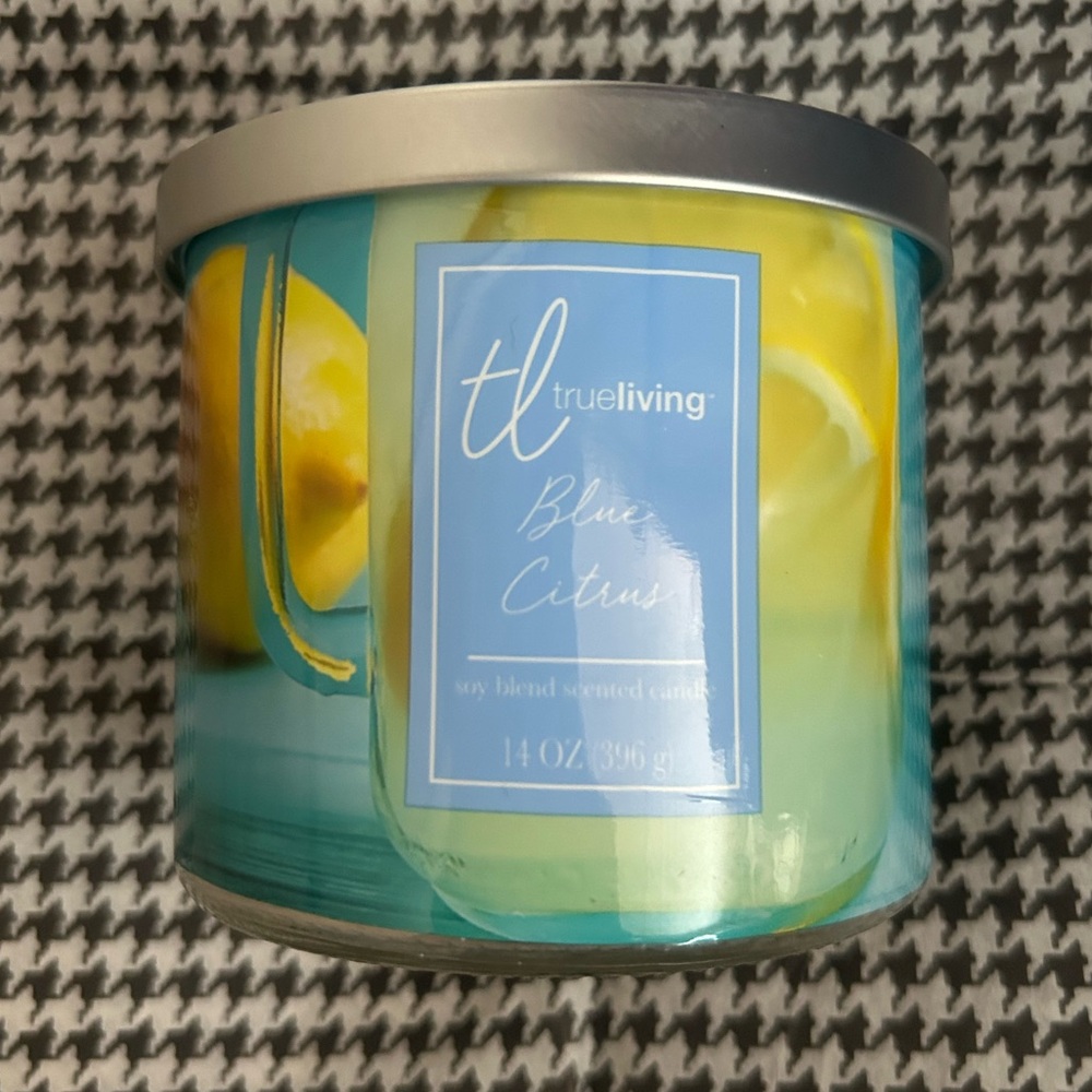 TrueLiving Soy Blend Scented Candle Blue Citrus